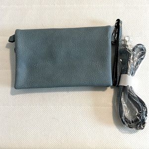 Wristlet/crossbody